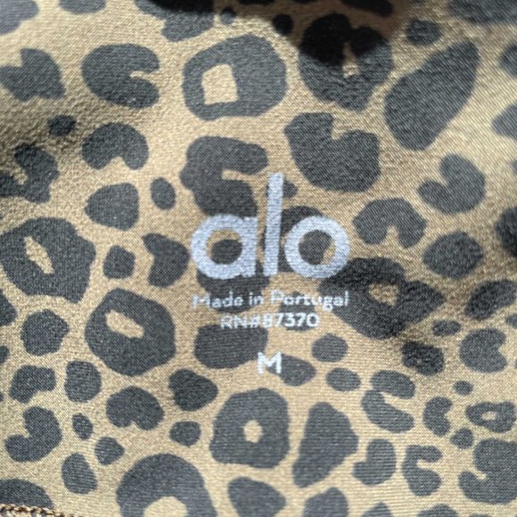 Alo Leopard High Waist Vapor Legging - Picture 5 of 7